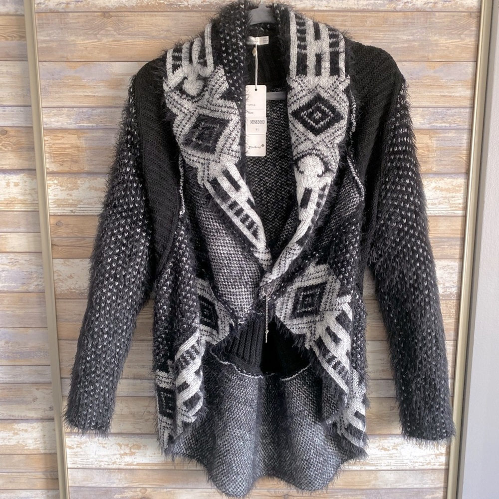 NWT M/L Cardigan